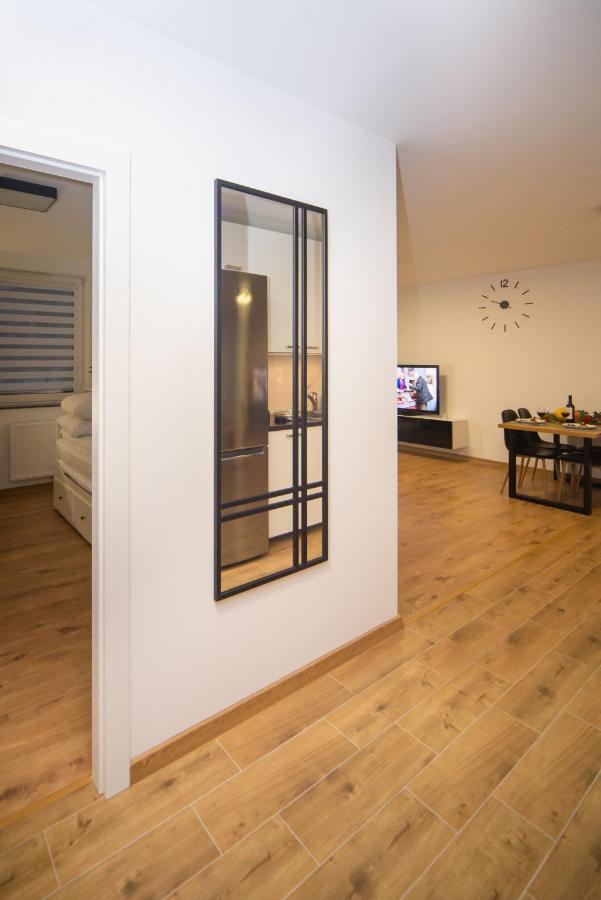 Maya'S Flats & Resorts 49 - Spacious 3 Rooms Apartment In Szafarnia Gdańsk Kültér fotó