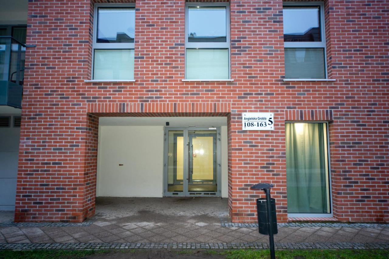Maya'S Flats & Resorts 49 - Spacious 3 Rooms Apartment In Szafarnia Gdańsk Kültér fotó