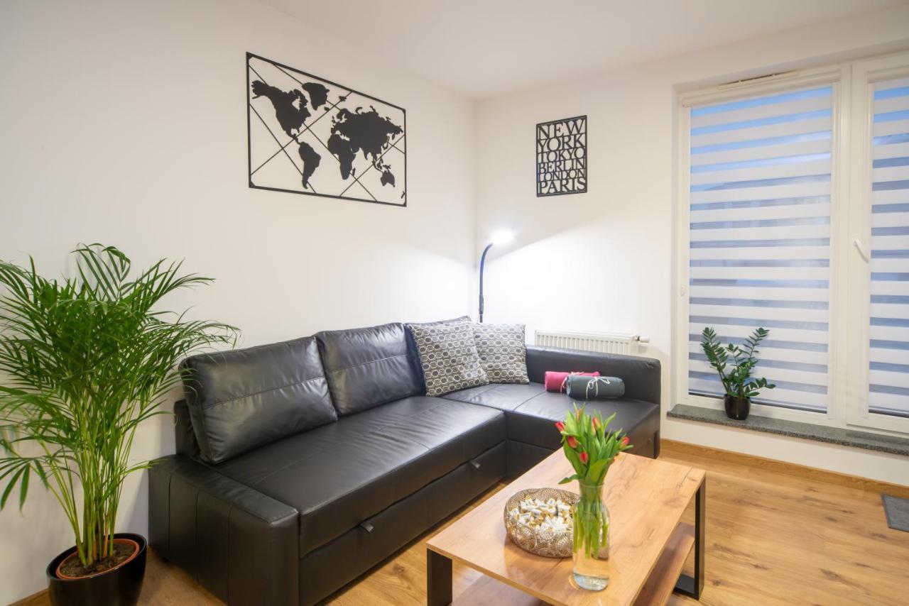 Maya'S Flats & Resorts 49 - Spacious 3 Rooms Apartment In Szafarnia Gdańsk Kültér fotó