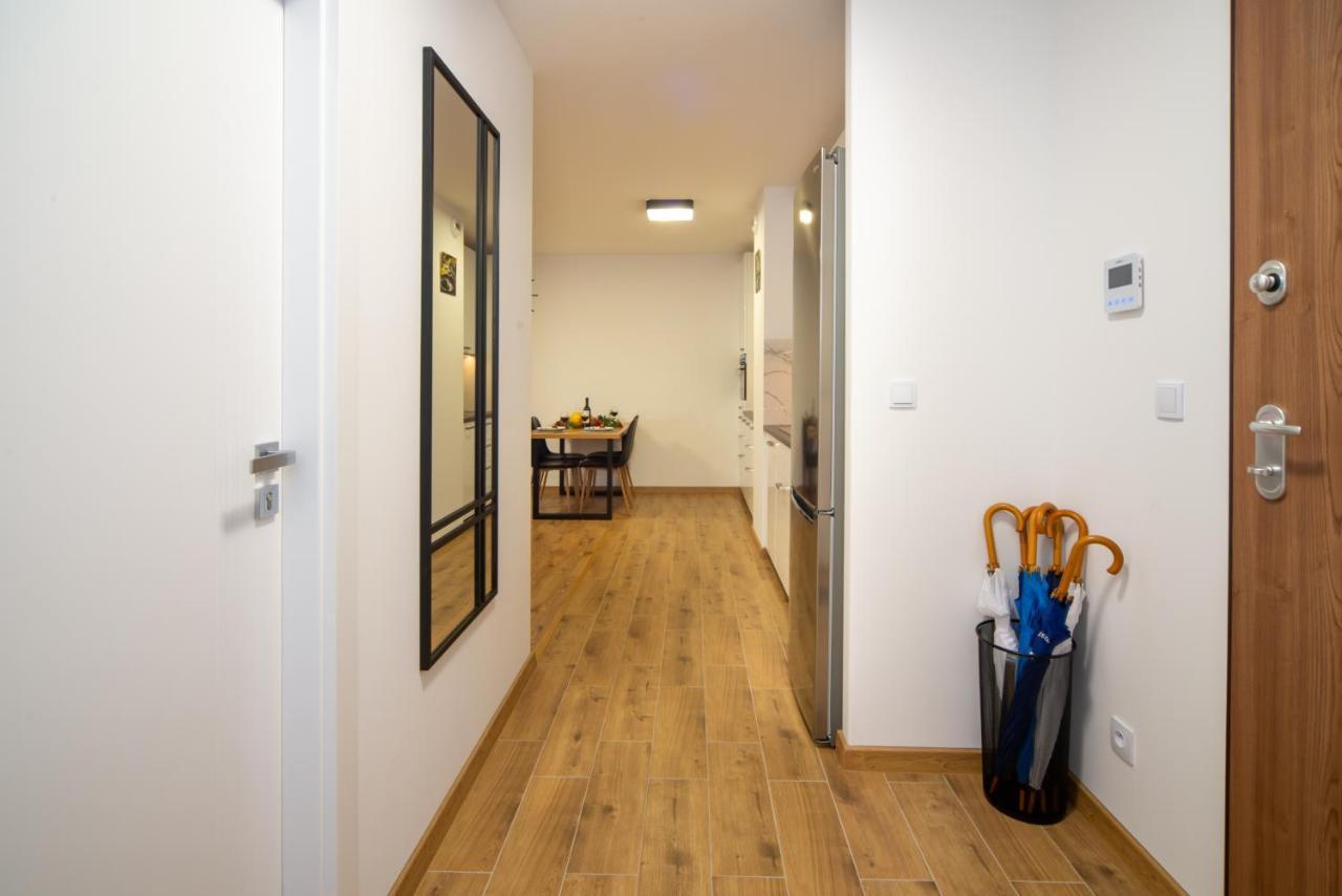 Maya'S Flats & Resorts 49 - Spacious 3 Rooms Apartment In Szafarnia Gdańsk Kültér fotó