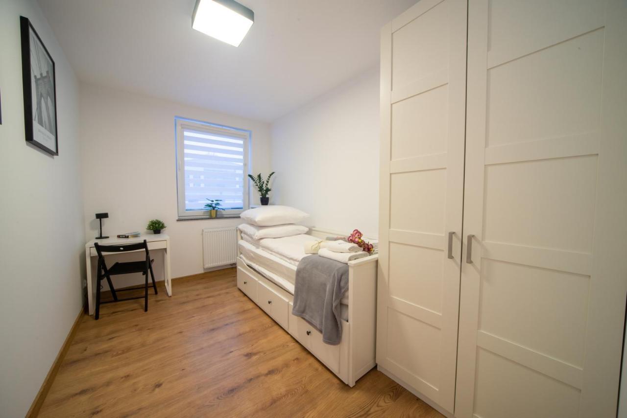 Maya'S Flats & Resorts 49 - Spacious 3 Rooms Apartment In Szafarnia Gdańsk Kültér fotó